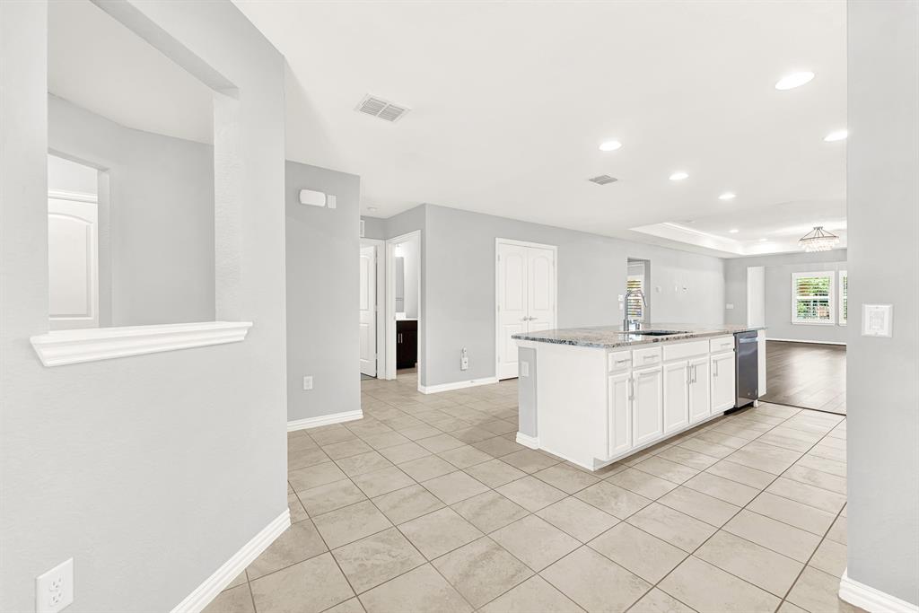 913 Rough Hollow Drive, McKinney, TX 75071