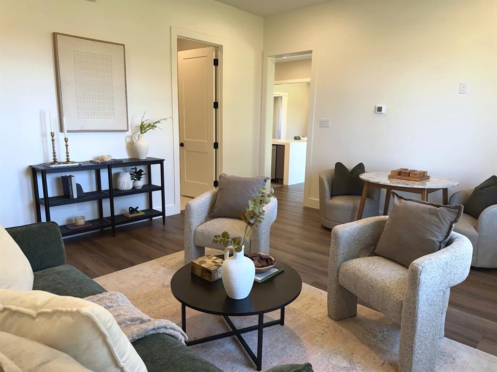 2180 Middlewood Circle, Granbury, TX 76049