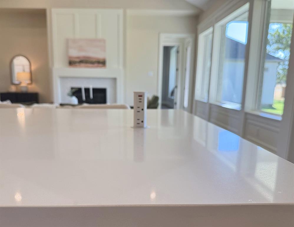 2180 Middlewood Circle, Granbury, TX 76049