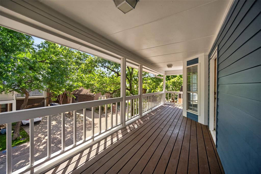 SECOND FLOOR DECK