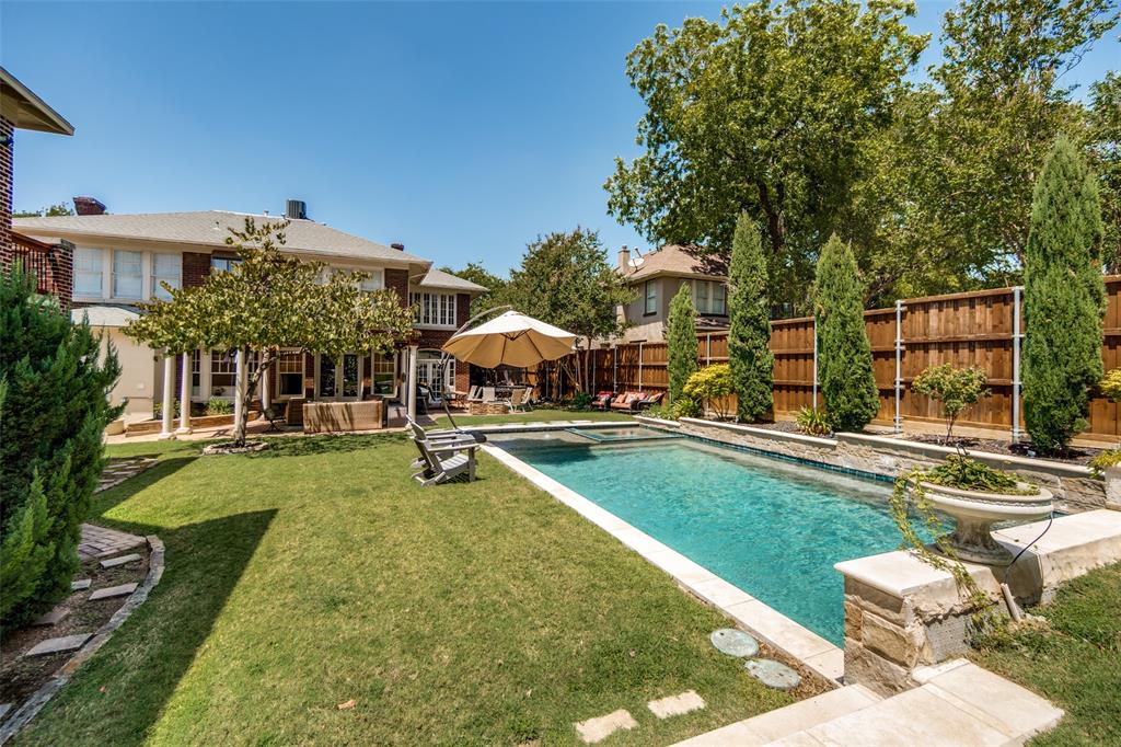 5610 Gaston Avenue, Dallas, TX 75214