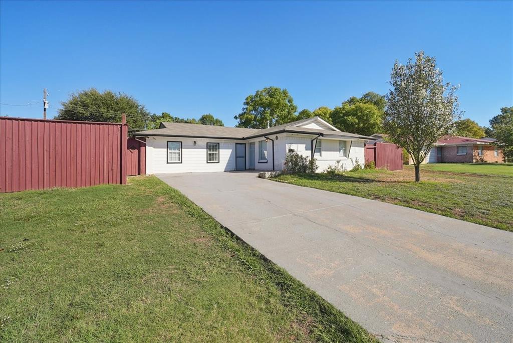 FRONT HOUSE