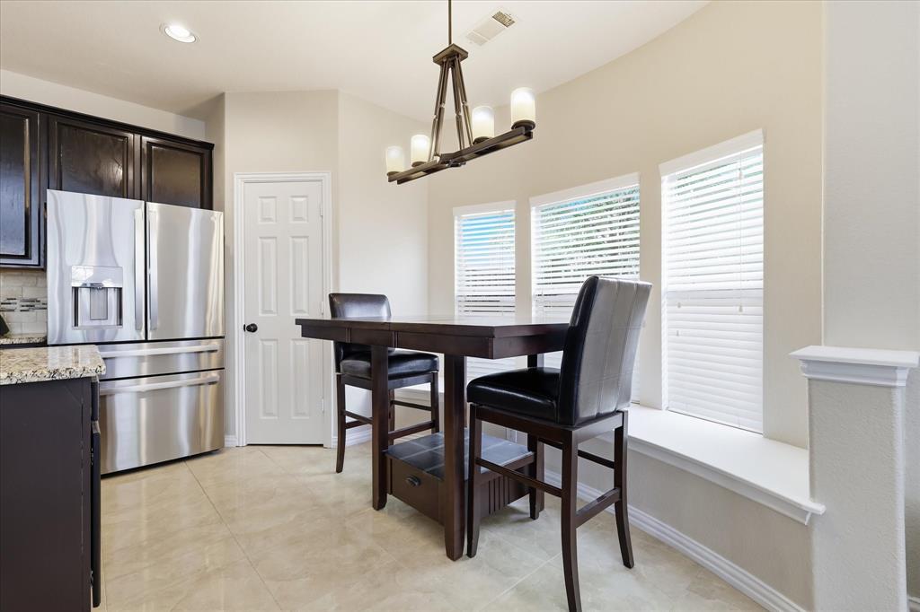 Breakfast area with window seat