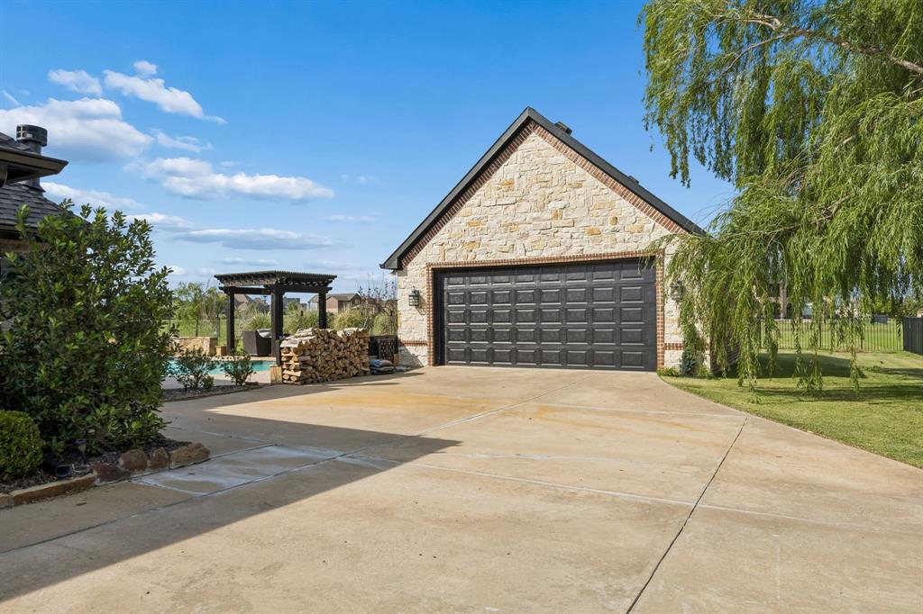2585 Wincrest Drive, Rockwall, TX 75032 2585 Wincrest Drive, Rockwall, TX 75032