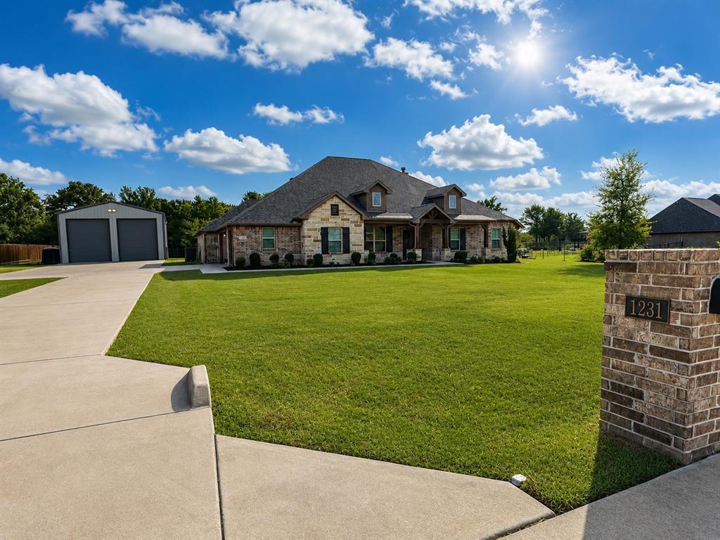 1231 Christie Lane, Terrell, TX 75161 1231 Christie Lane, Terrell, TX 75161