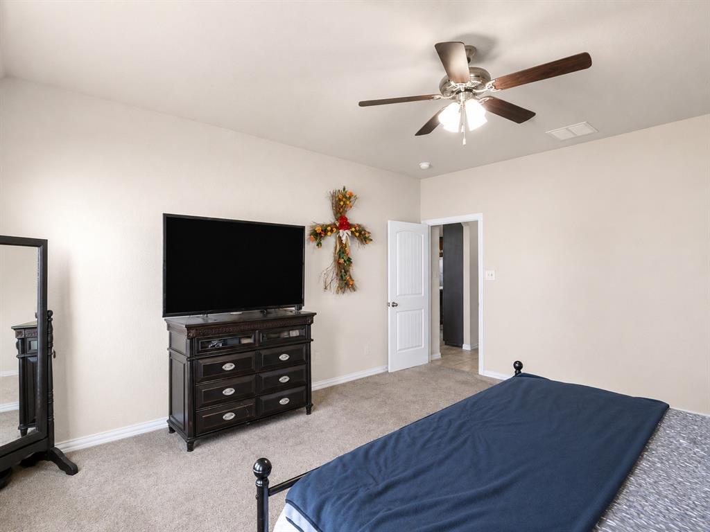 1231 Christie Lane, Terrell, TX 75161