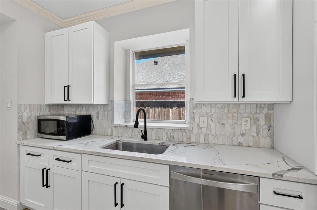 3402 Seabreeze Drive, Rowlett, TX 75088