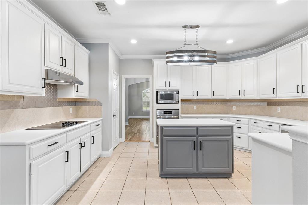 5912 Crestberry Lane, Sachse, TX 75048