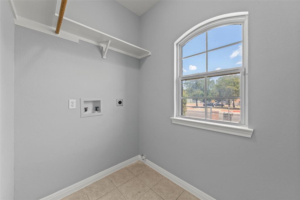 1206 N 15th Street, Waco, TX 76707