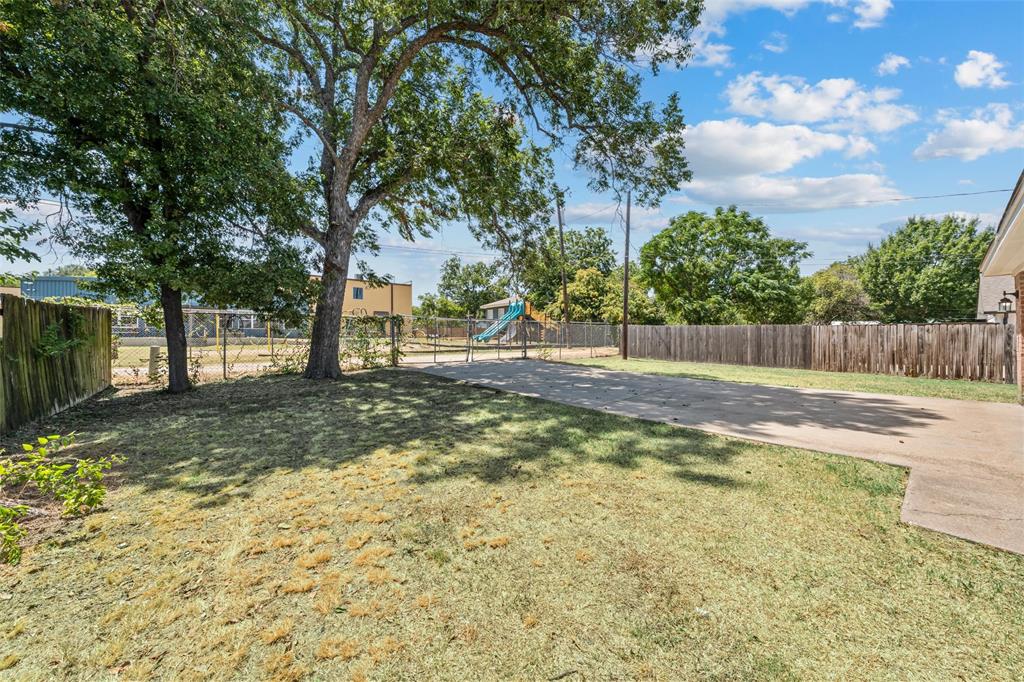 1206 N 15th Street, Waco, TX 76707