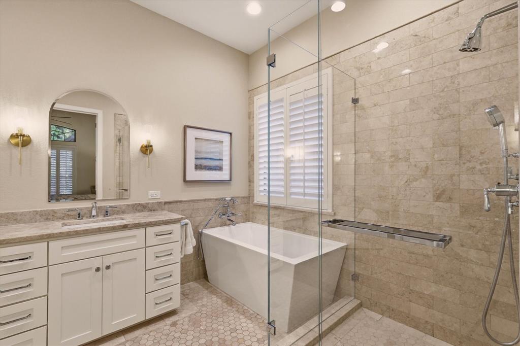 2324 Harrisburg Lane, Plano, TX 75025