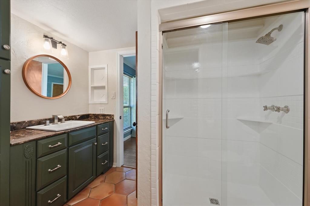 6138 N Jim Miller Road, Dallas, TX 75228