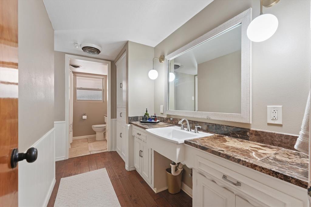 6138 N Jim Miller Road, Dallas, TX 75228