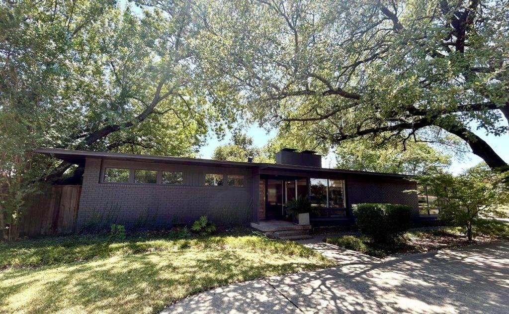 6522 Royal Lane, Dallas, TX 75230