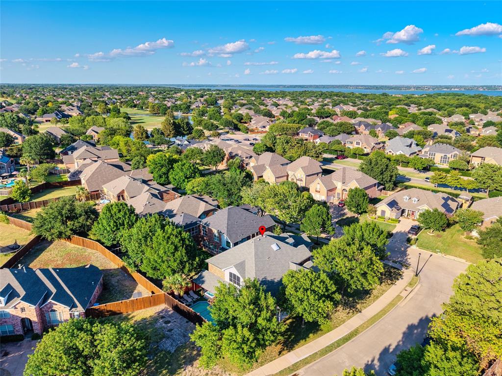 Lake Ray Hubbard is a short drive away