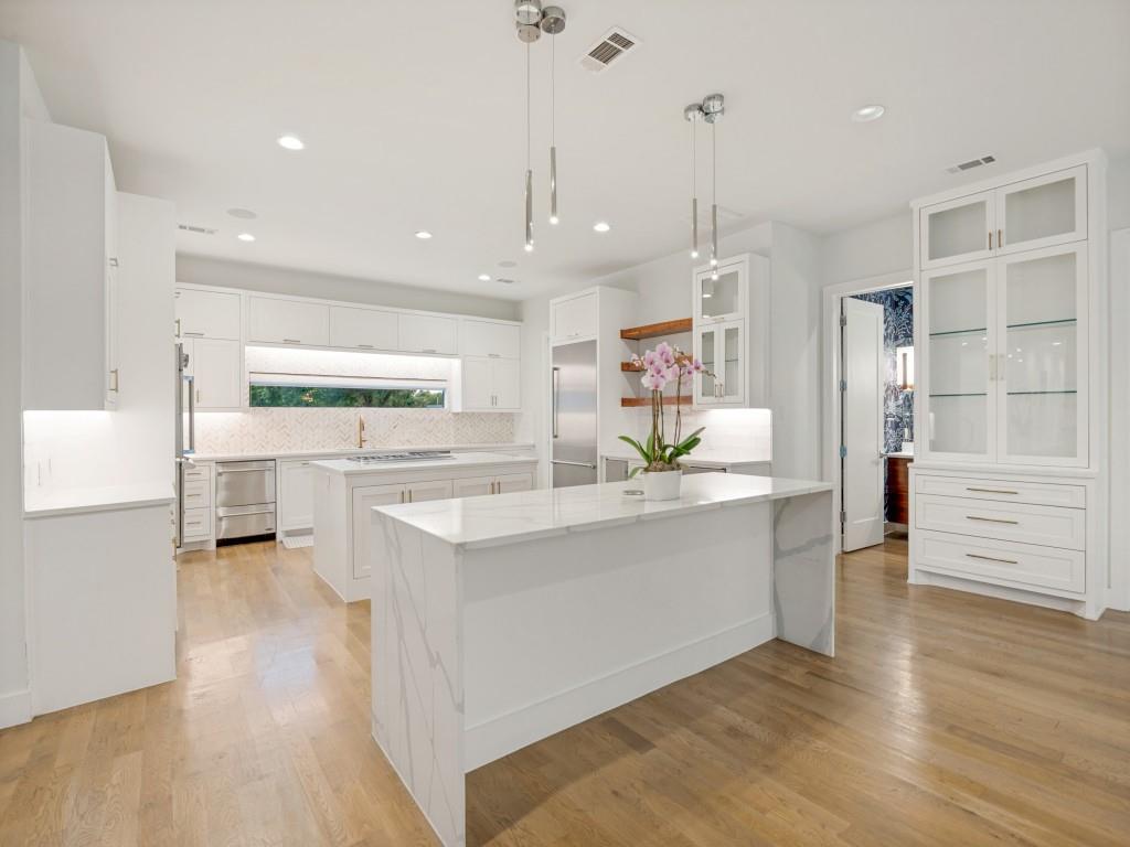 5615 Brookstown Drive, Dallas, TX 75230
