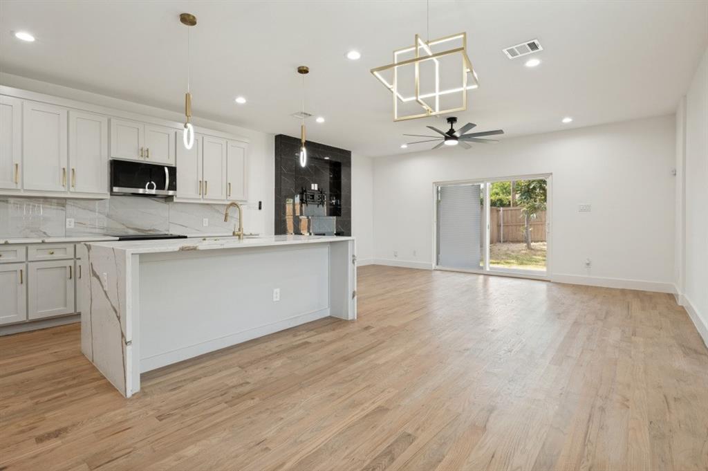 3728 Mount Ranier Street, Dallas, TX 75211