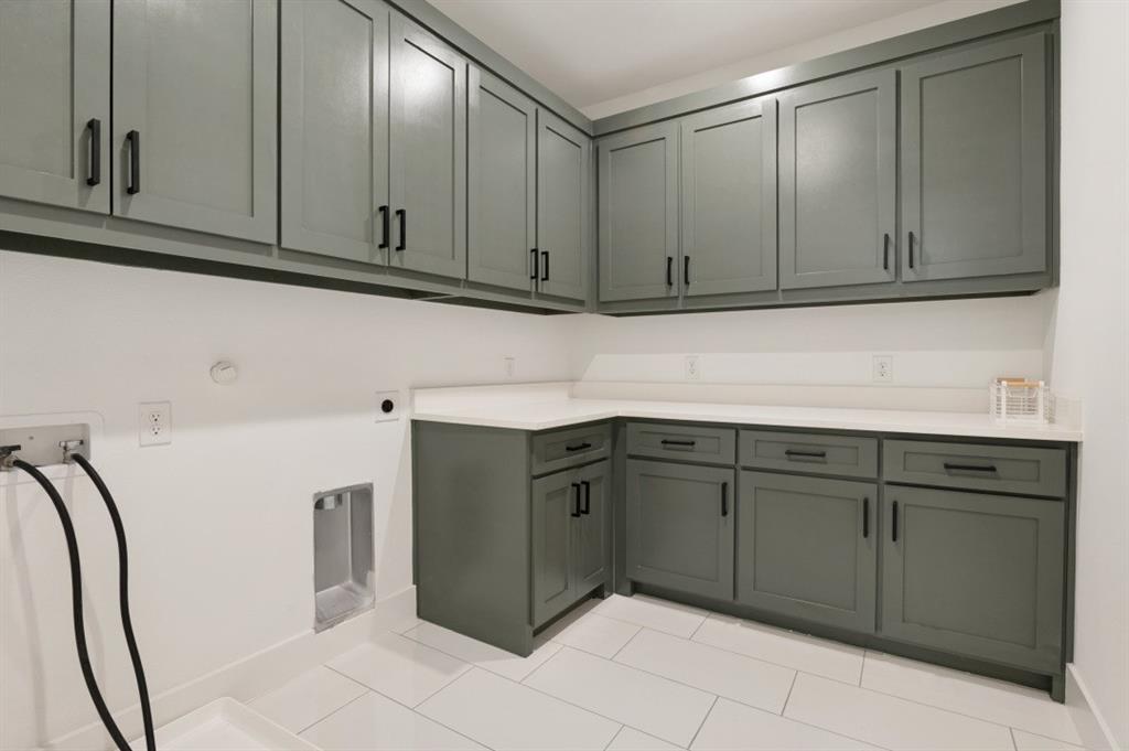 3728 Mount Ranier Street, Dallas, TX 75211