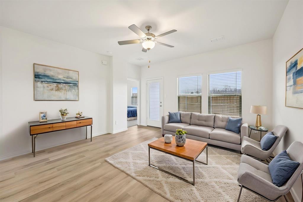Photo is not of the actual home, but is an inspirational photo of builder’s model home and may depict options, furnishings, and/or decorator features that are not included.