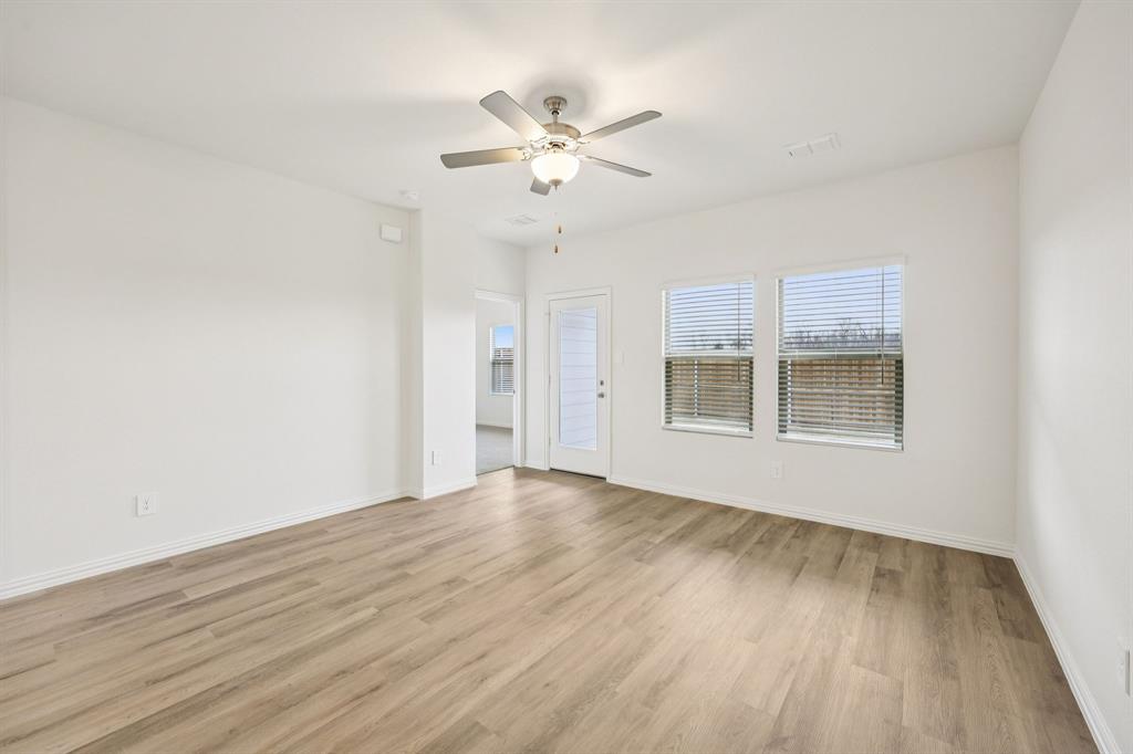 Photo is not of the actual home, but is an inspirational photo of builder’s model home and may depict options, furnishings, and/or decorator features that are not included.
