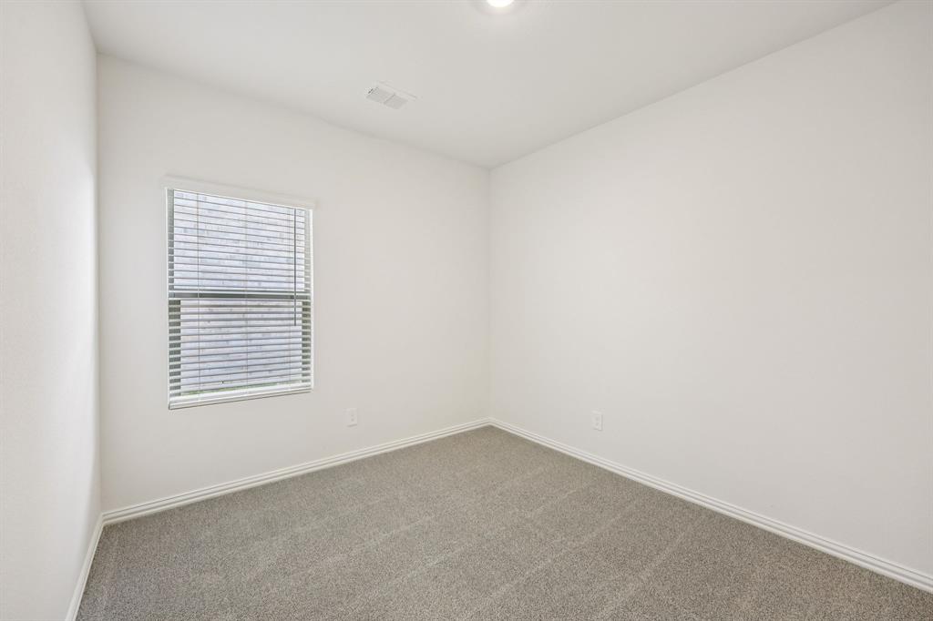 Photo is not of the actual home, but is an inspirational photo of builder’s model home and may depict options, furnishings, and/or decorator features that are not included.