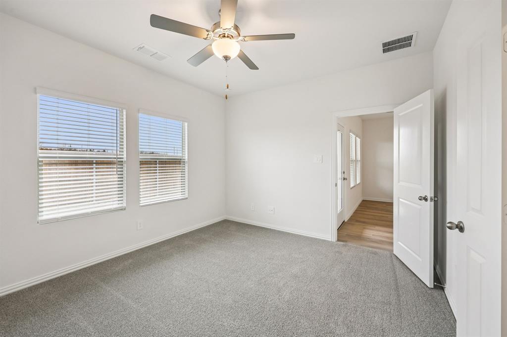 Photo is not of the actual home, but is an inspirational photo of builder’s model home and may depict options, furnishings, and/or decorator features that are not included.