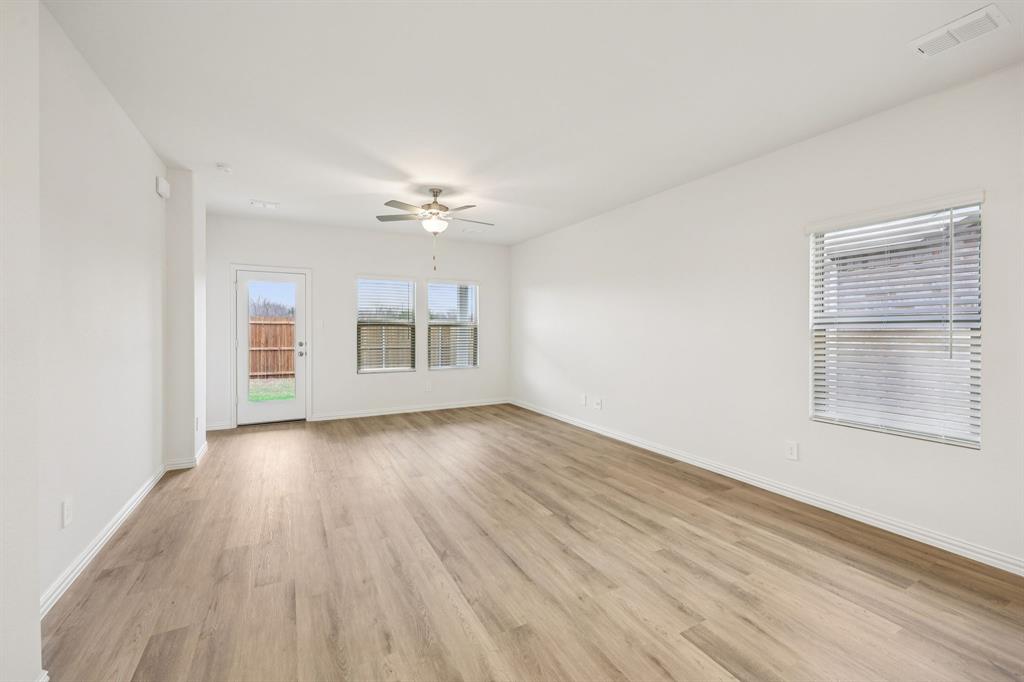 Photo is not of the actual home, but is an inspirational photo of builder’s model home and may depict options, furnishings, and/or decorator features that are not included.