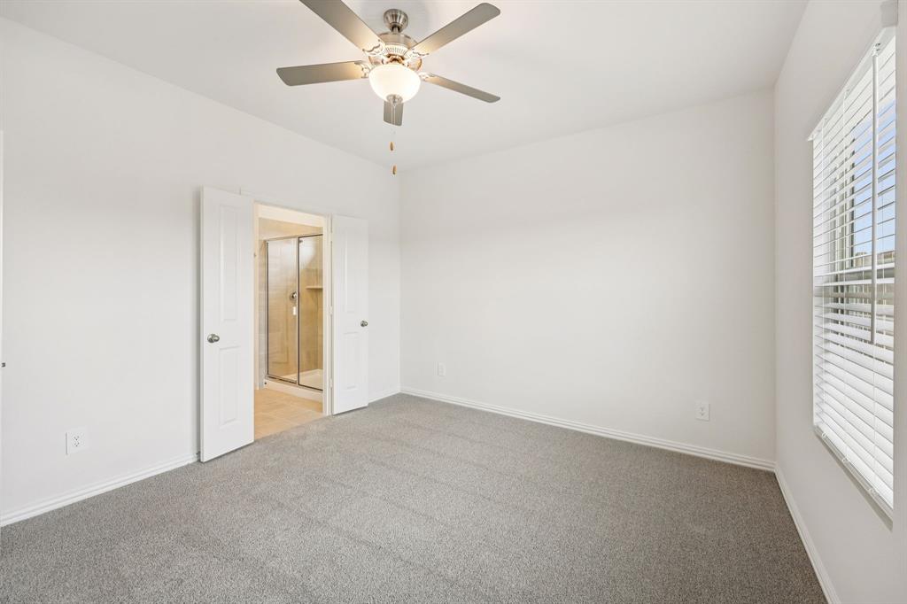 Photo is not of the actual home, but is an inspirational photo of builder’s model home and may depict options, furnishings, and/or decorator features that are not included.