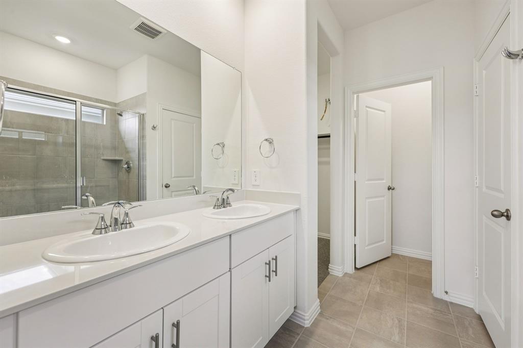 Photo is not of the actual home, but is an inspirational photo of builder’s model home and may depict options, furnishings, and/or decorator features that are not included.