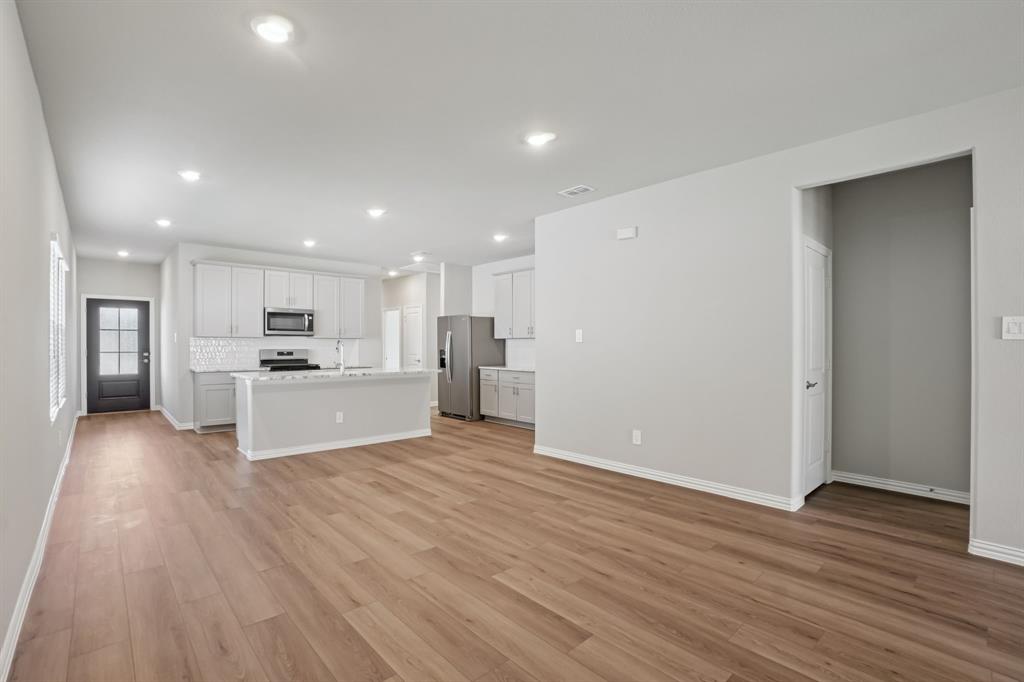 Photo is not of the actual home, but is an inspirational photo of builder’s model home and may depict options, furnishings, and/or decorator features that are not included. Photo is not of the actual home, but is an inspirational photo of builder’s model home and may depict options, furnishings, and/or decorator features that are not included.