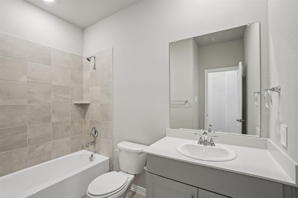 Photo is not of the actual home, but is an inspirational photo of builder’s model home and may depict options, furnishings, and/or decorator features that are not included.