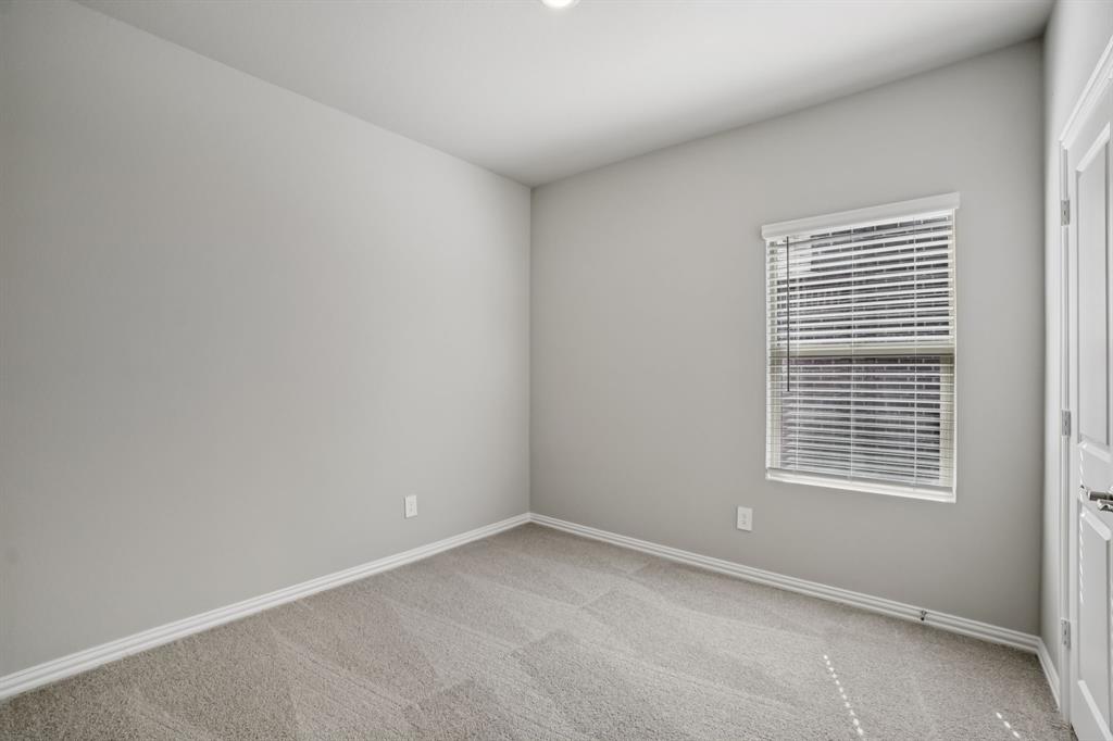 Photo is not of the actual home, but is an inspirational photo of builder’s model home and may depict options, furnishings, and/or decorator features that are not included.