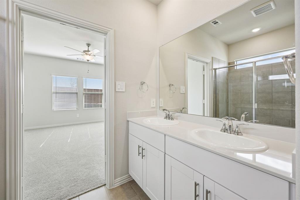 Photo is not of the actual home, but is an inspirational photo of builder’s model home and may depict options, furnishings, and/or decorator features that are not included.