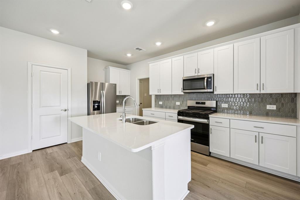 Photo is not of the actual home, but is an inspirational photo of builder’s model home and may depict options, furnishings, and/or decorator features that are not included.