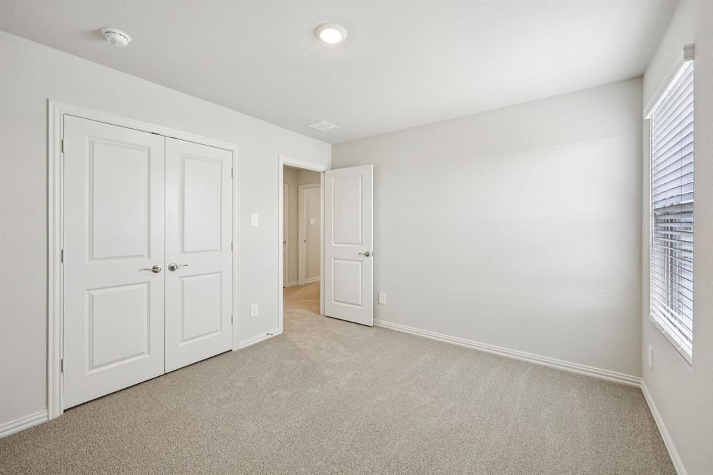 Photo is not of the actual home, but is an inspirational photo of builder’s model home and may depict options, furnishings, and/or decorator features that are not included.