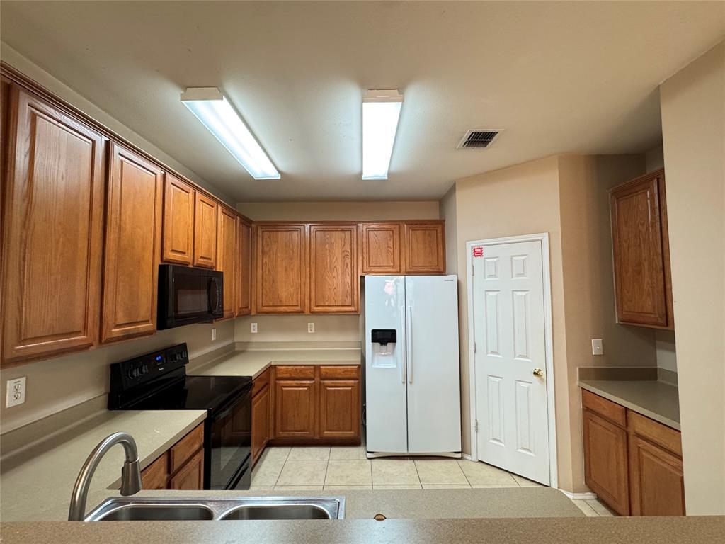 4001 Hawkins Drive, McKinney, TX 75072
