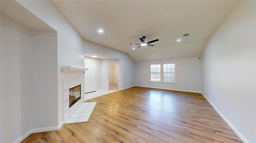 1532 Marion Drive, Dallas, TX 75211 1532 Marion Drive, Dallas, TX 75211