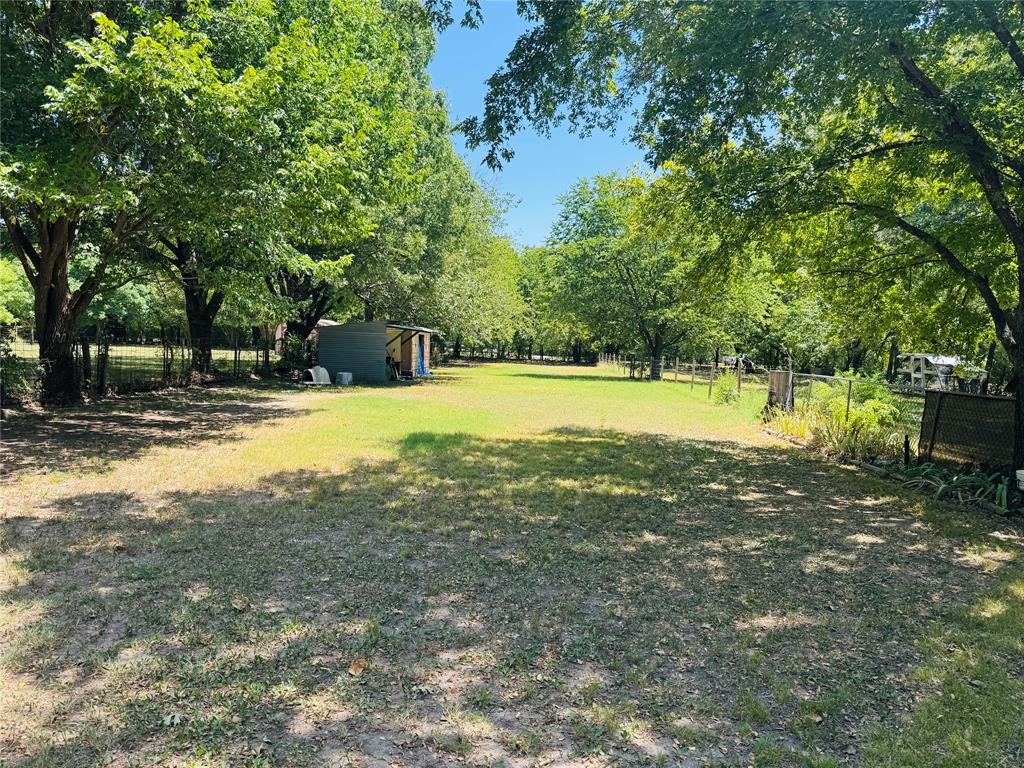 1210 S Clements Street, Gainesville, TX 76240