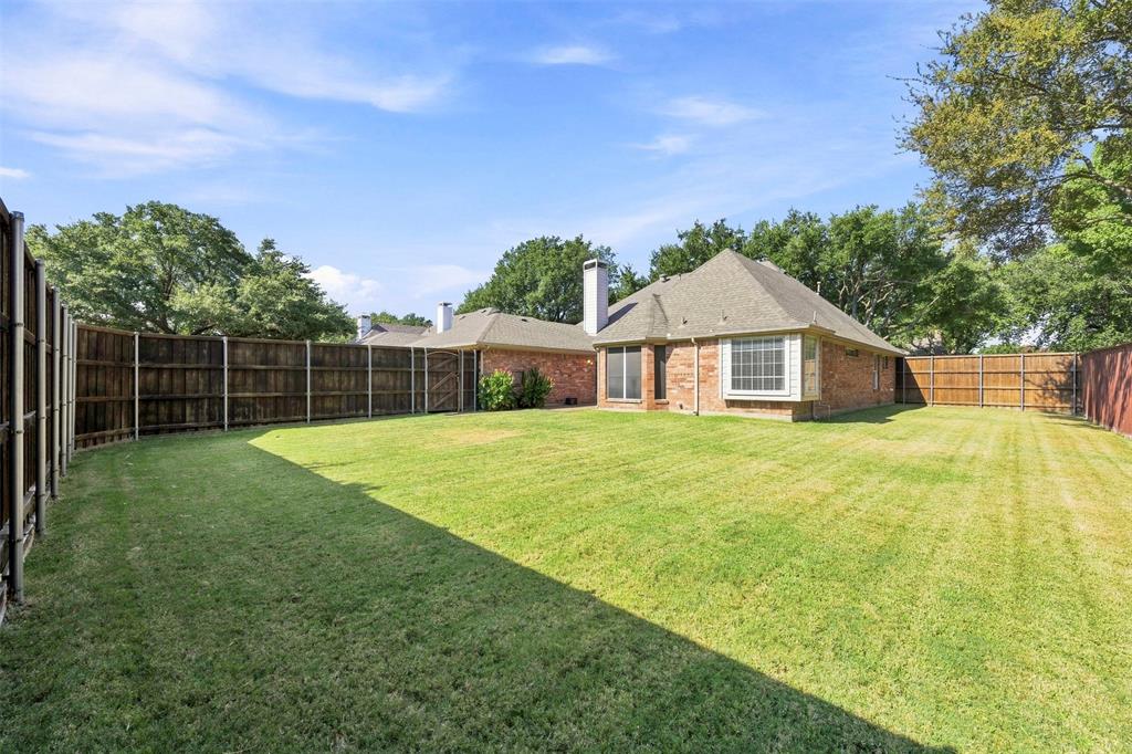 2910 Live Oak Drive, Rowlett, TX 75088