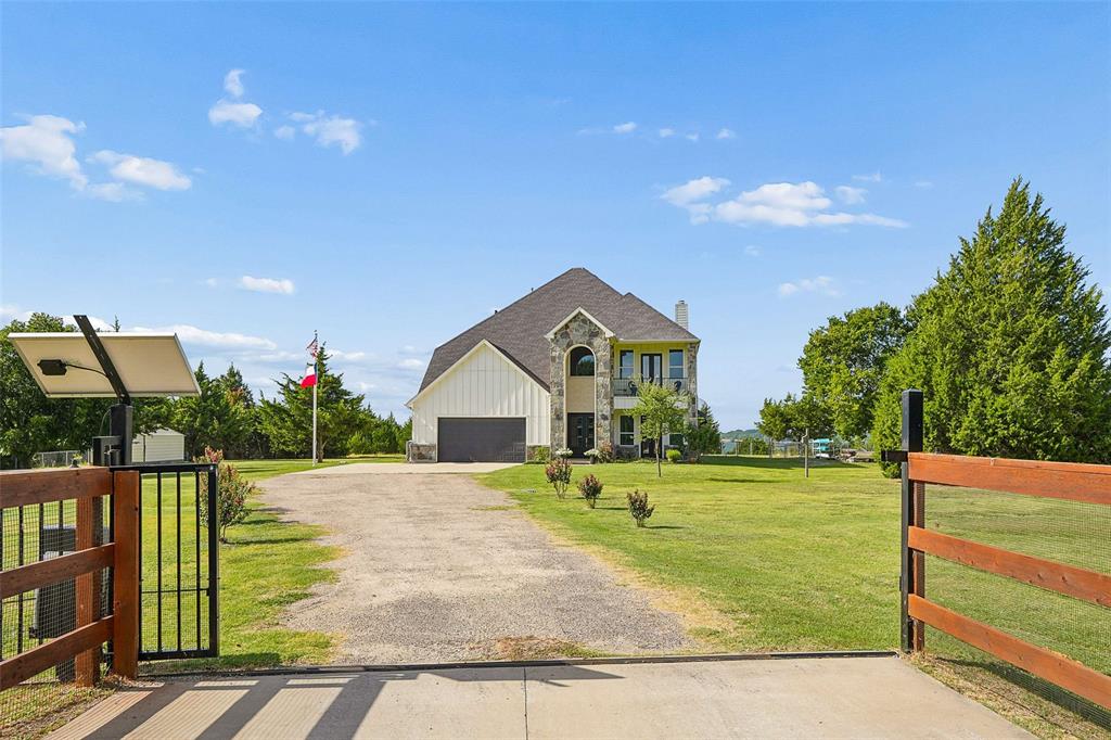 Automatic gate entrance