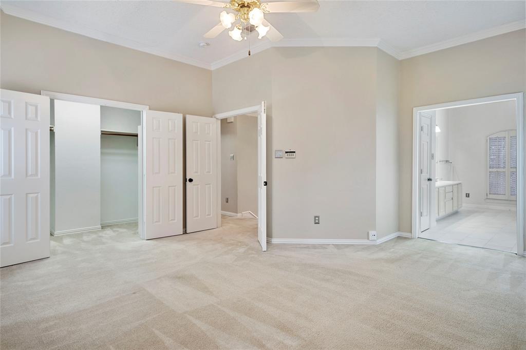 3777 Meadowcreek Circle, Addison, TX 75001