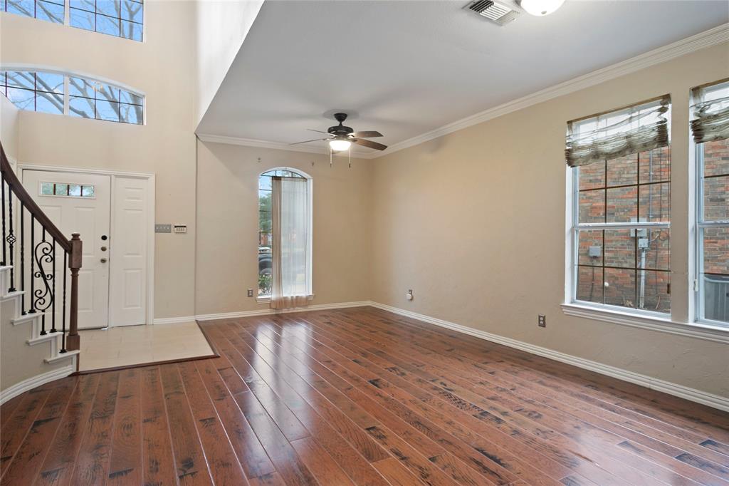 3777 Meadowcreek Circle, Addison, TX 75001