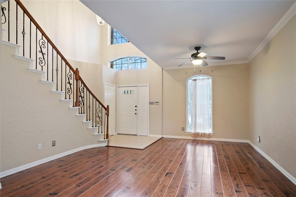 3777 Meadowcreek Circle, Addison, TX 75001