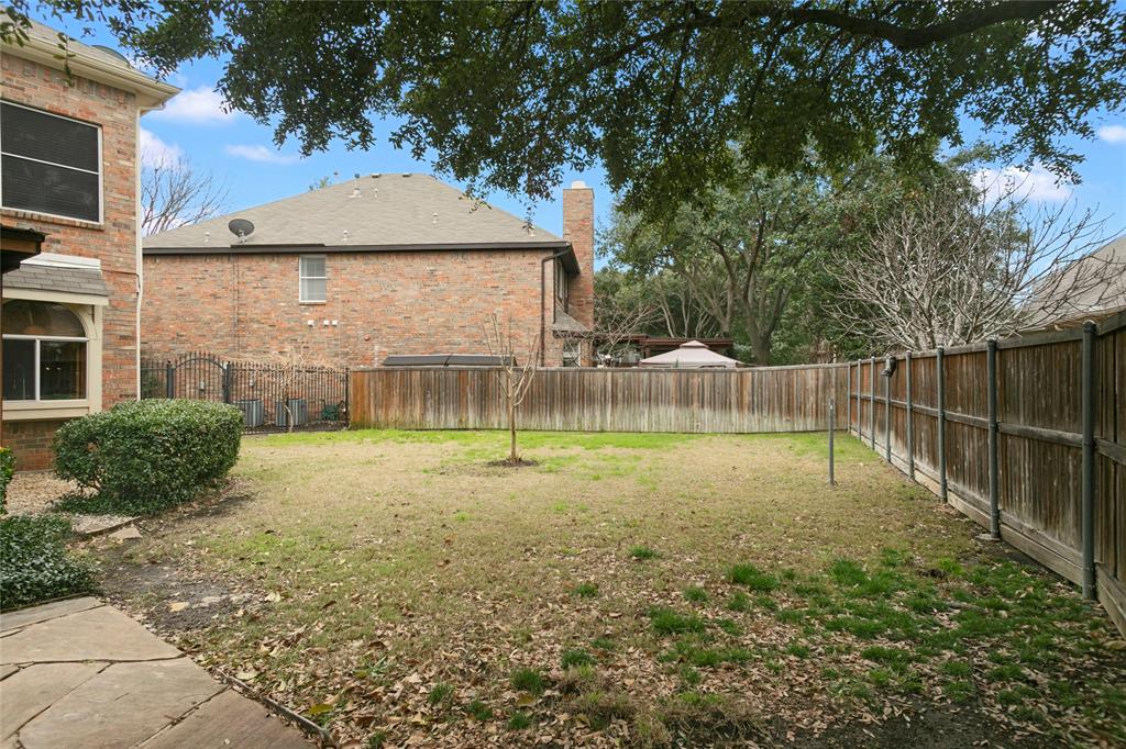 3777 Meadowcreek Circle, Addison, TX 75001