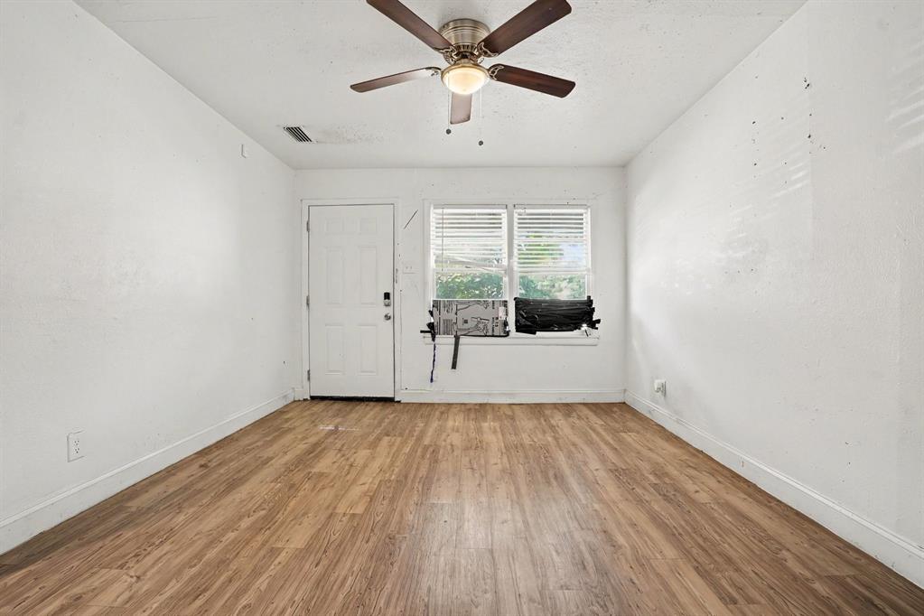 1002 Pampa Drive, Mesquite, TX 75149