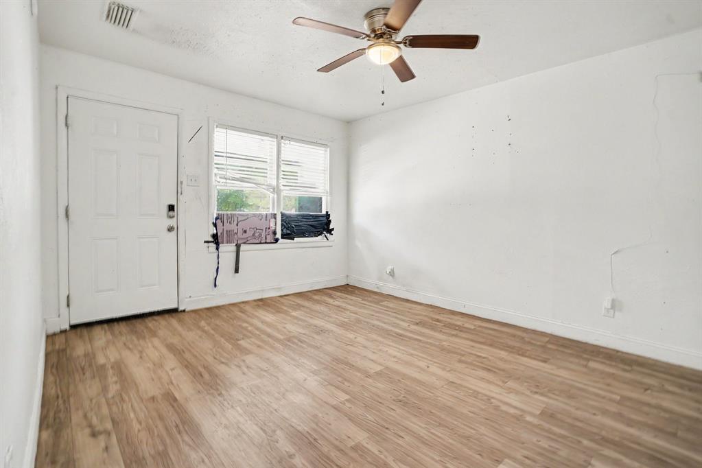 1002 Pampa Drive, Mesquite, TX 75149
