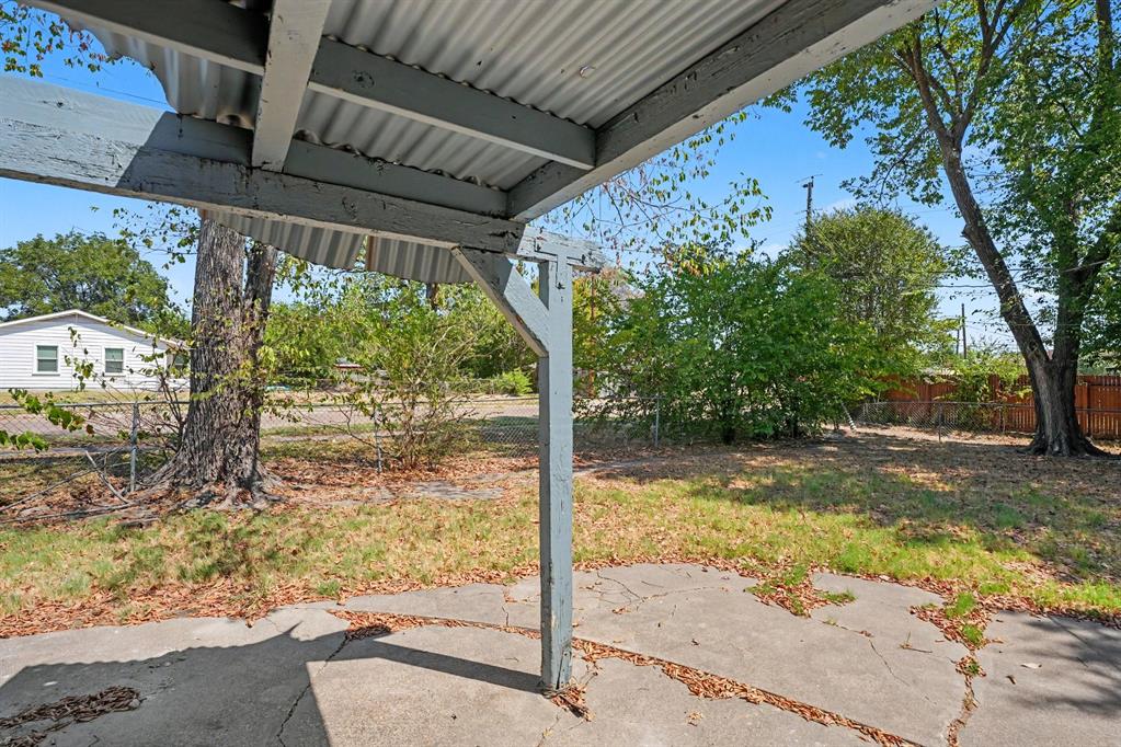 1002 Pampa Drive, Mesquite, TX 75149