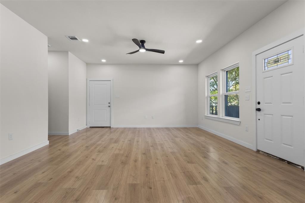 333 Levant Avenue, Dallas, TX 75217 333 Levant Avenue, Dallas, TX 75217