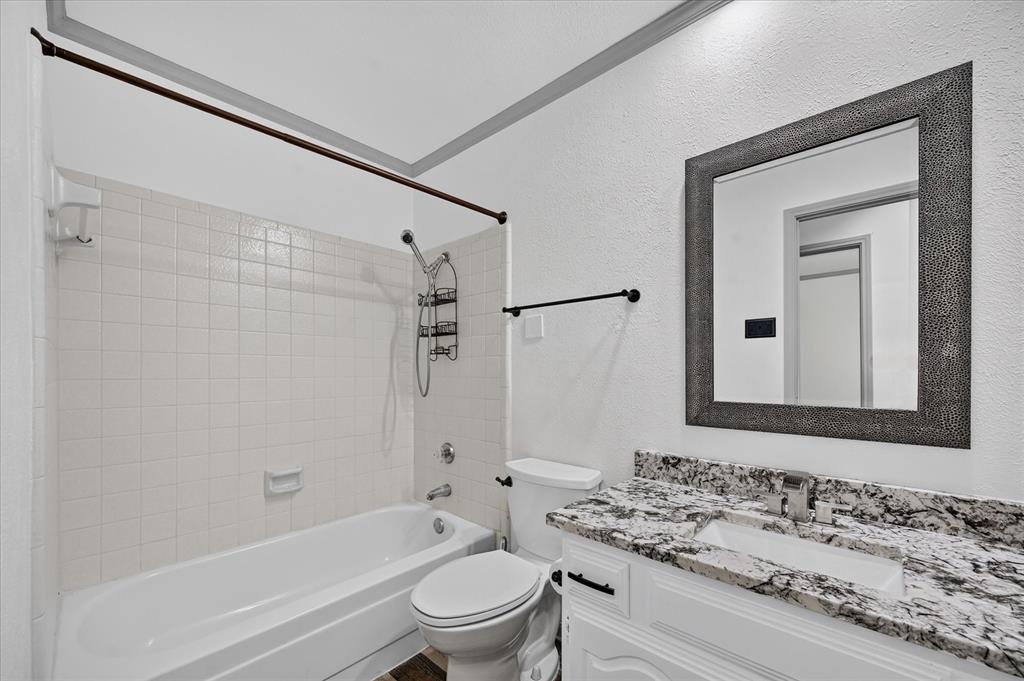 2516 Lawnview Drive, Carrollton, TX 75006