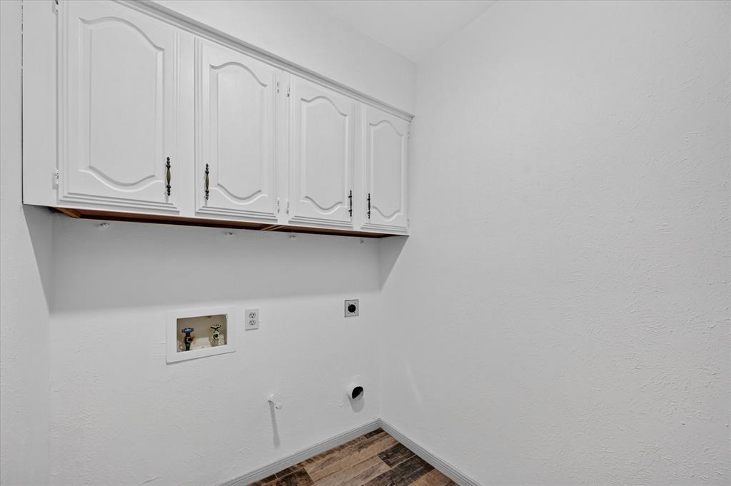 2516 Lawnview Drive, Carrollton, TX 75006